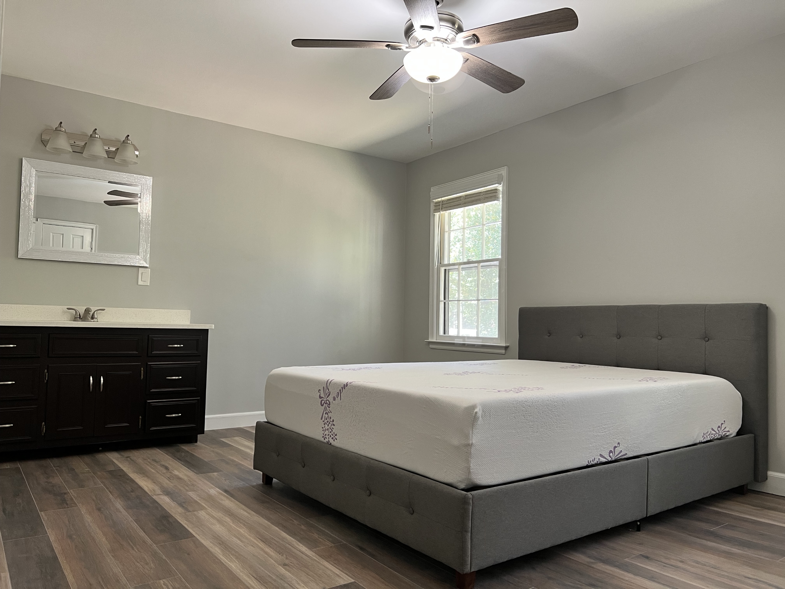 4867 Dean Room #2